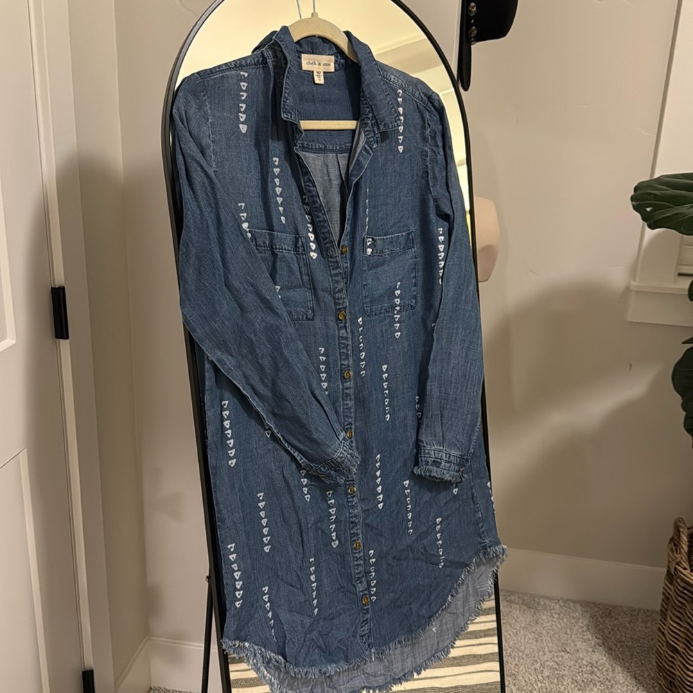 CLOTH & STONE denim (light weight) button down dress